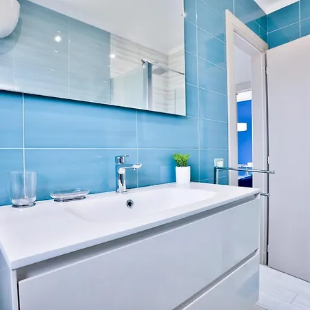 Guesthost - Vento House * Nápoles